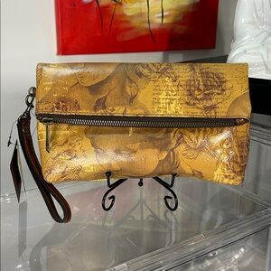 Patricia Nash “Valerie Sketchbook” Gold/Tan Fold Over Clutch/Wristlet 9”x9” NWT
